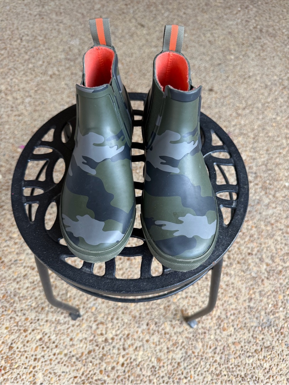 Joules Kids' Camo Chelsea Rain Boots - Olive Green & Dark Gray with Coral Lining